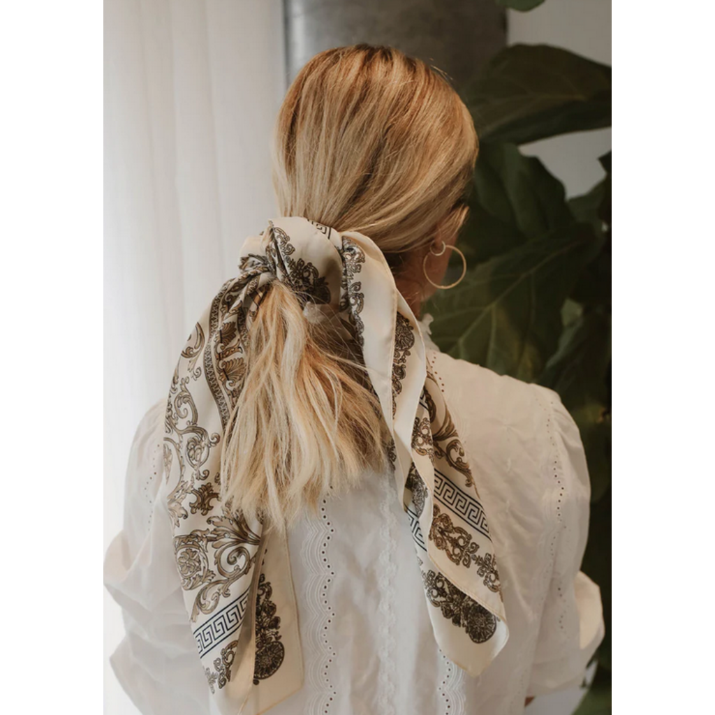 CARACOL CARACOL FOULARD SATINE CARRE MOTIF PAISLEY 6238/CRM