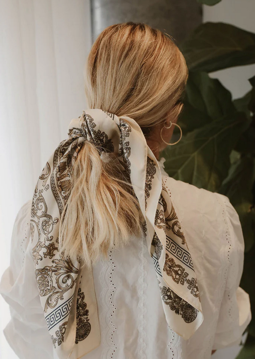 CARACOL CARACOL FOULARD SATINE CARRE MOTIF PAISLEY 6238/CRM