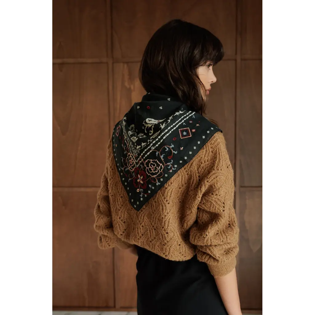 INDI AND COLD INDI AND COLD 26H FOULARD GRAND CARRE CHARBON VI26RG678