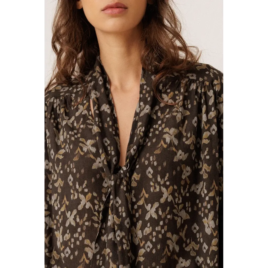 INDI AND COLD INDI AND COLD 26H BLOUSE CRAVATE MOTIFS NOIR VI26KI123