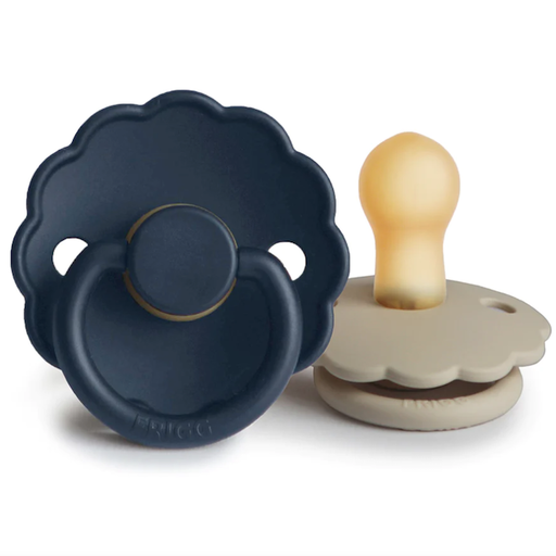 MUSHIE Frigg Daisy Natural Rubber Baby Pacifier 2 Pack In Dark Navy / Sandstone