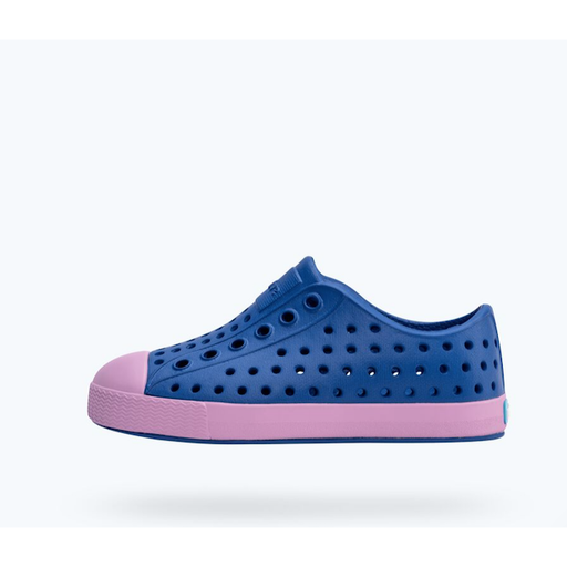 Native Shoes Jeffferson SugarLite Shoe in Adventure Blue/Chillberry Pink
