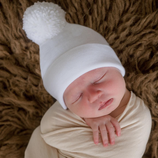 Ilybean White Hat with White Pom Pom