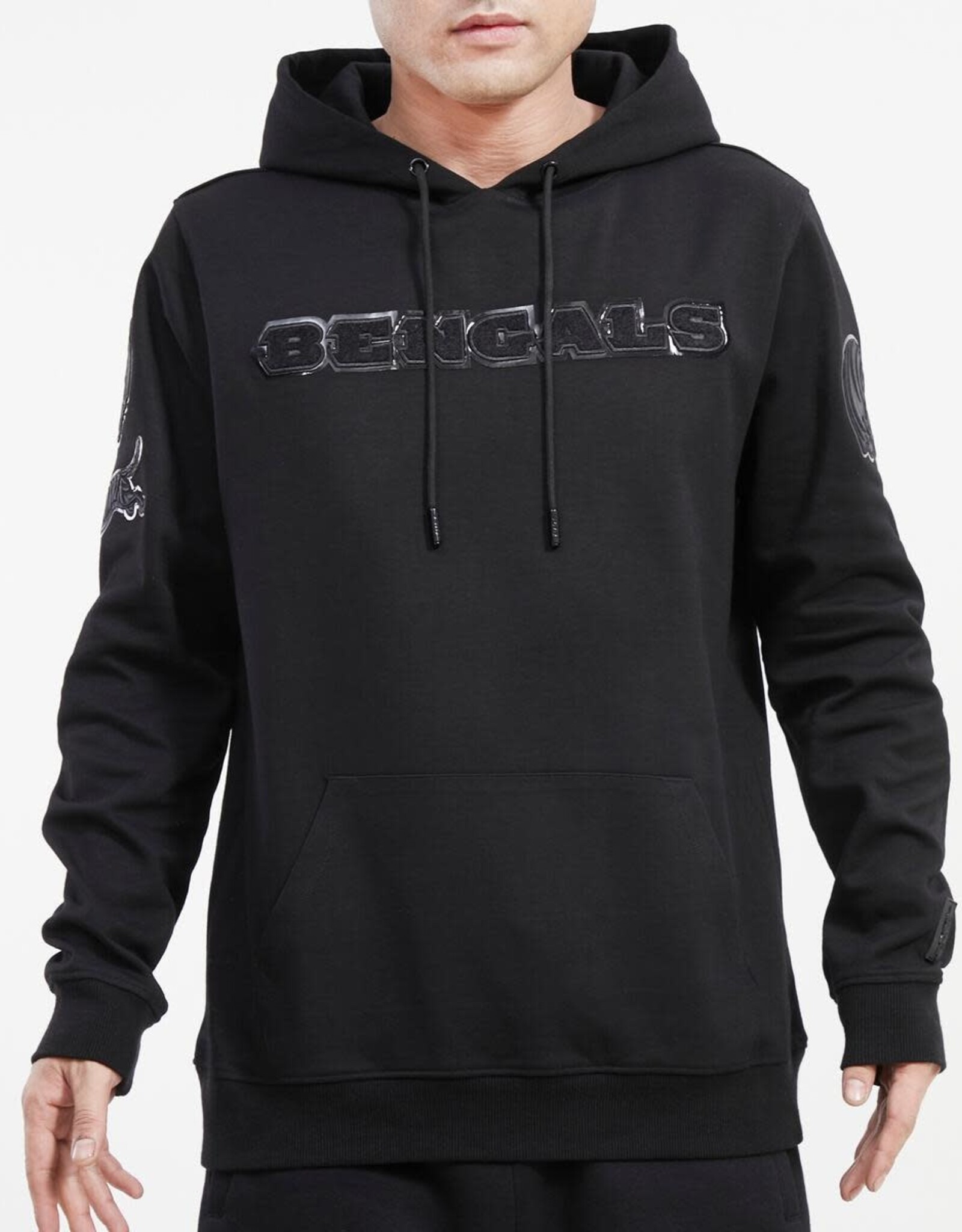 Pro Standard Cincinnati Bengals Triple Black Logo Hoodie