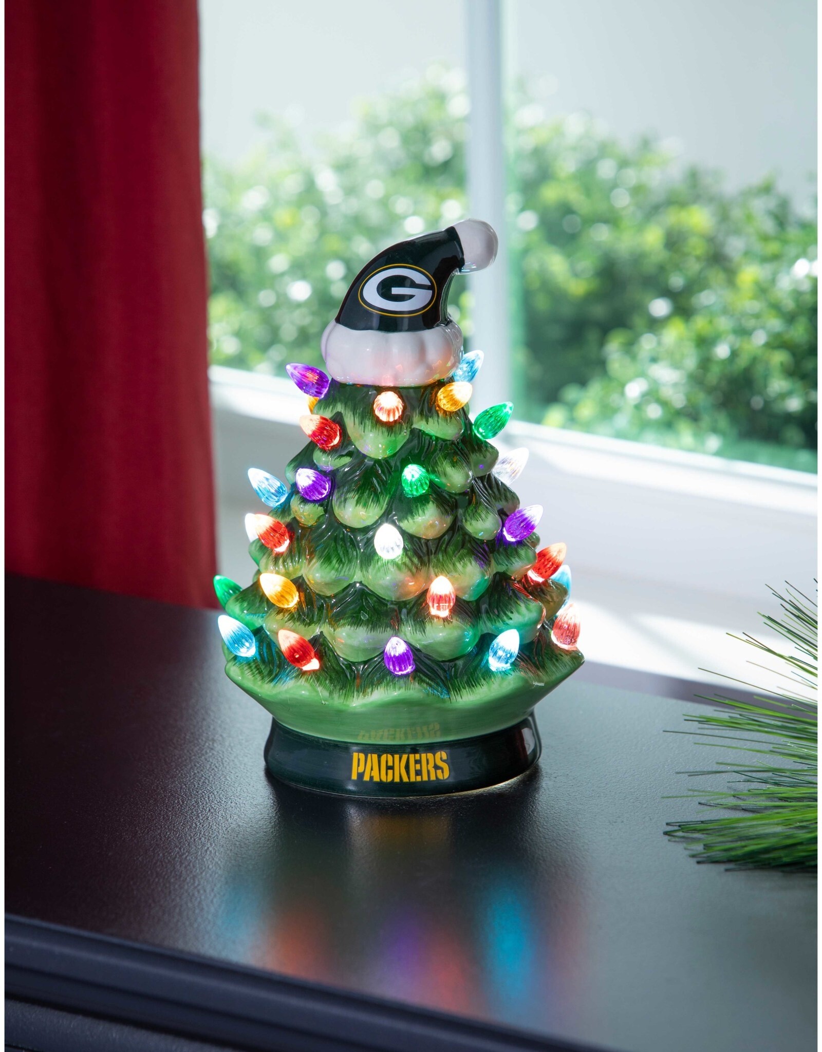 EVERGREEN Green Bay Packers 8" LED Lighted Ceramic Tree