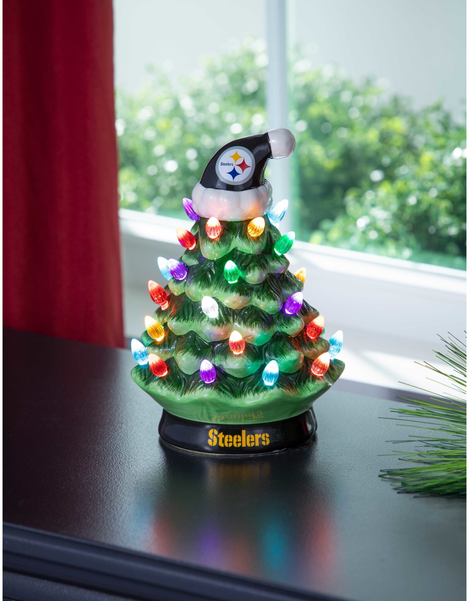 EVERGREEN Pittsburgh Steelers 8" LED Lighted Ceramic Tree