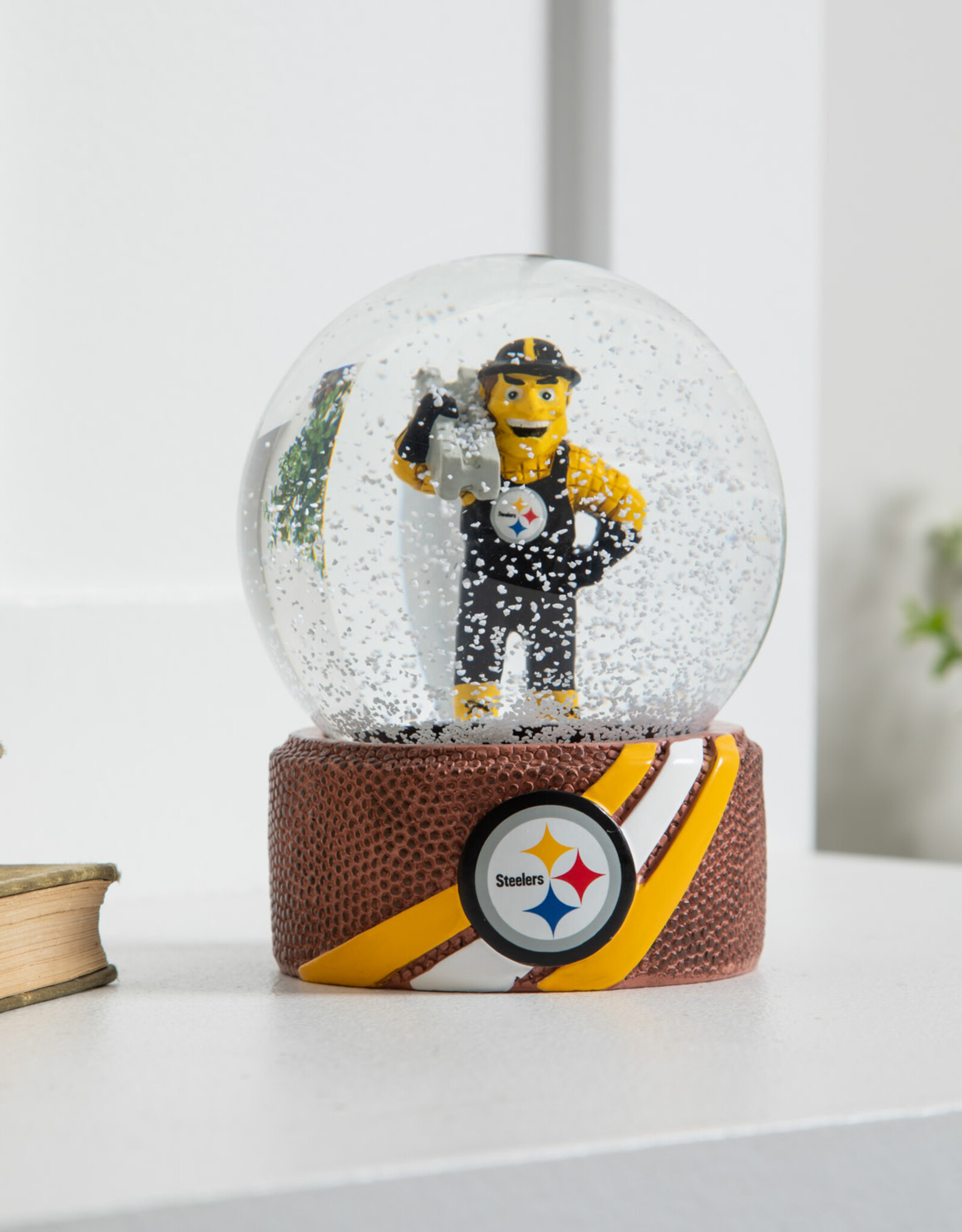 EVERGREEN Pittsburgh Steelers Water Globe