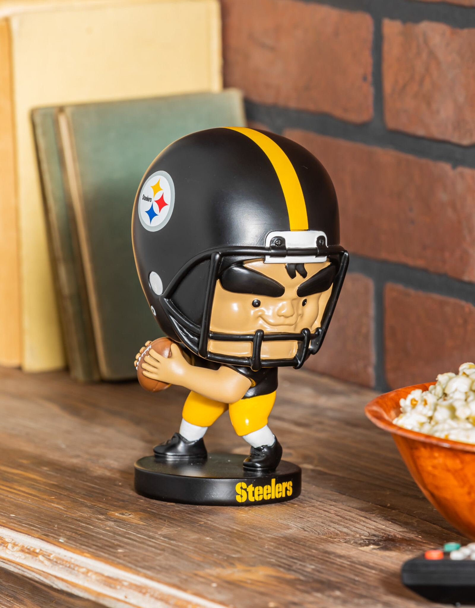 EVERGREEN Pittsburgh Steelers Lil Big Head Quarterback Player Statue