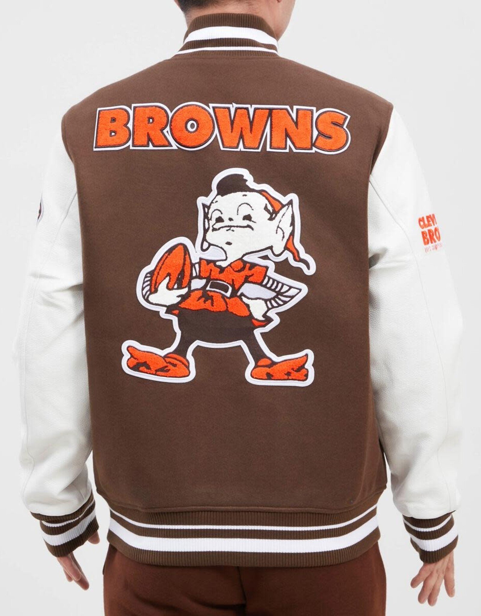 Pro Standard Cleveland Browns Men's Classic Retro Wool Varsity Jacket - Brown