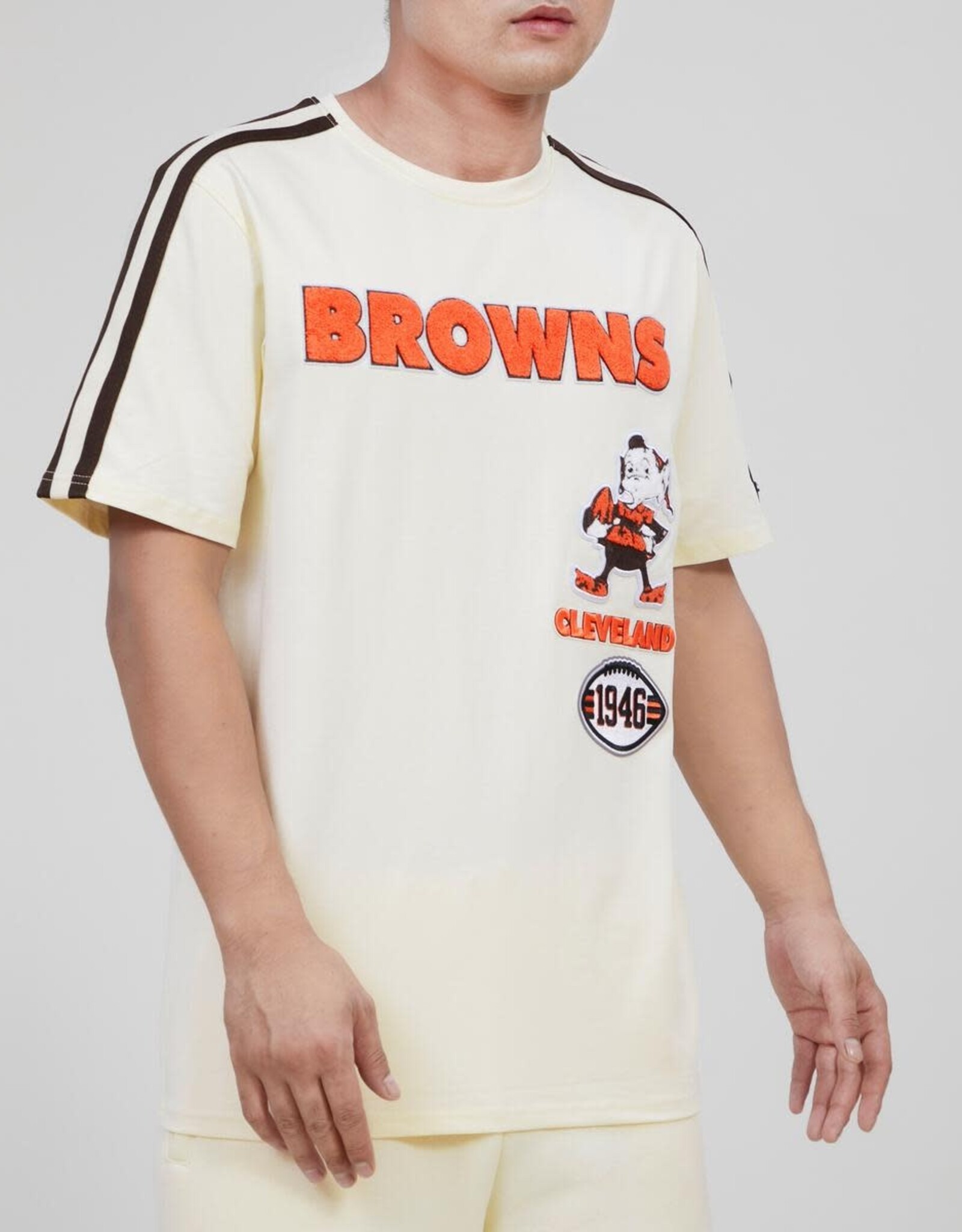 Pro Standard Cleveland Browns Men's Classic Retro Striped Short Sleeve Tee - Eggshell