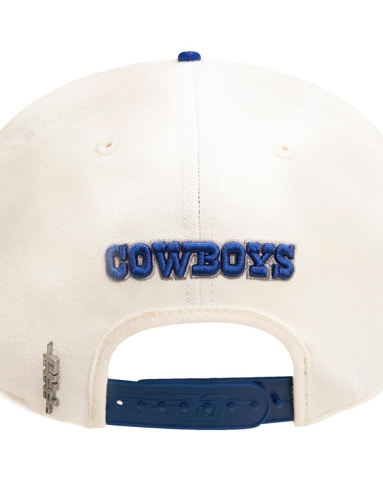 Pro Standard Dallas Cowboys Retro Classic Snapback Cap - Eggshell