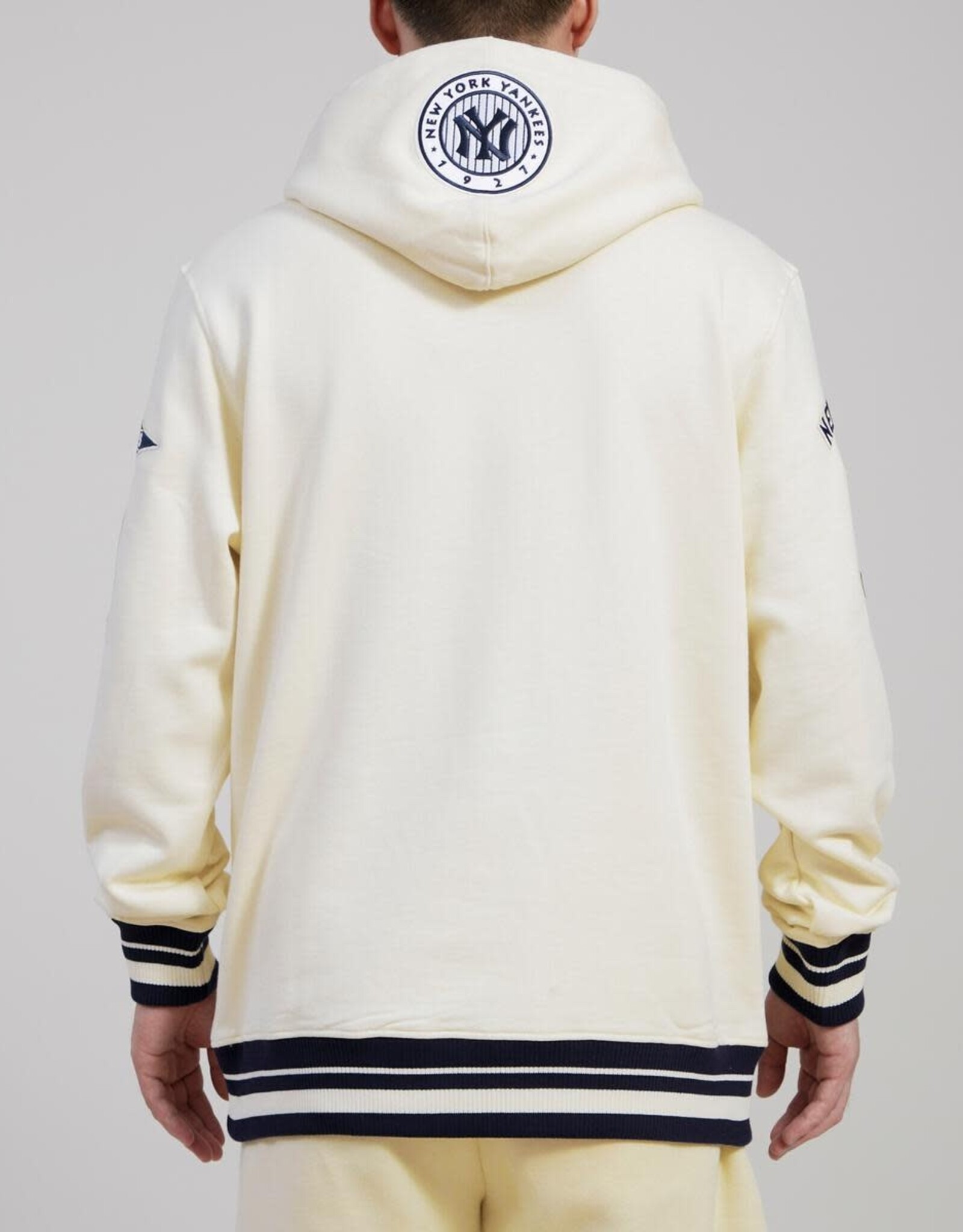 Pro Standard New York Yankees Men's Retro Classic Fleece Pullover Hoodie - Eggshell