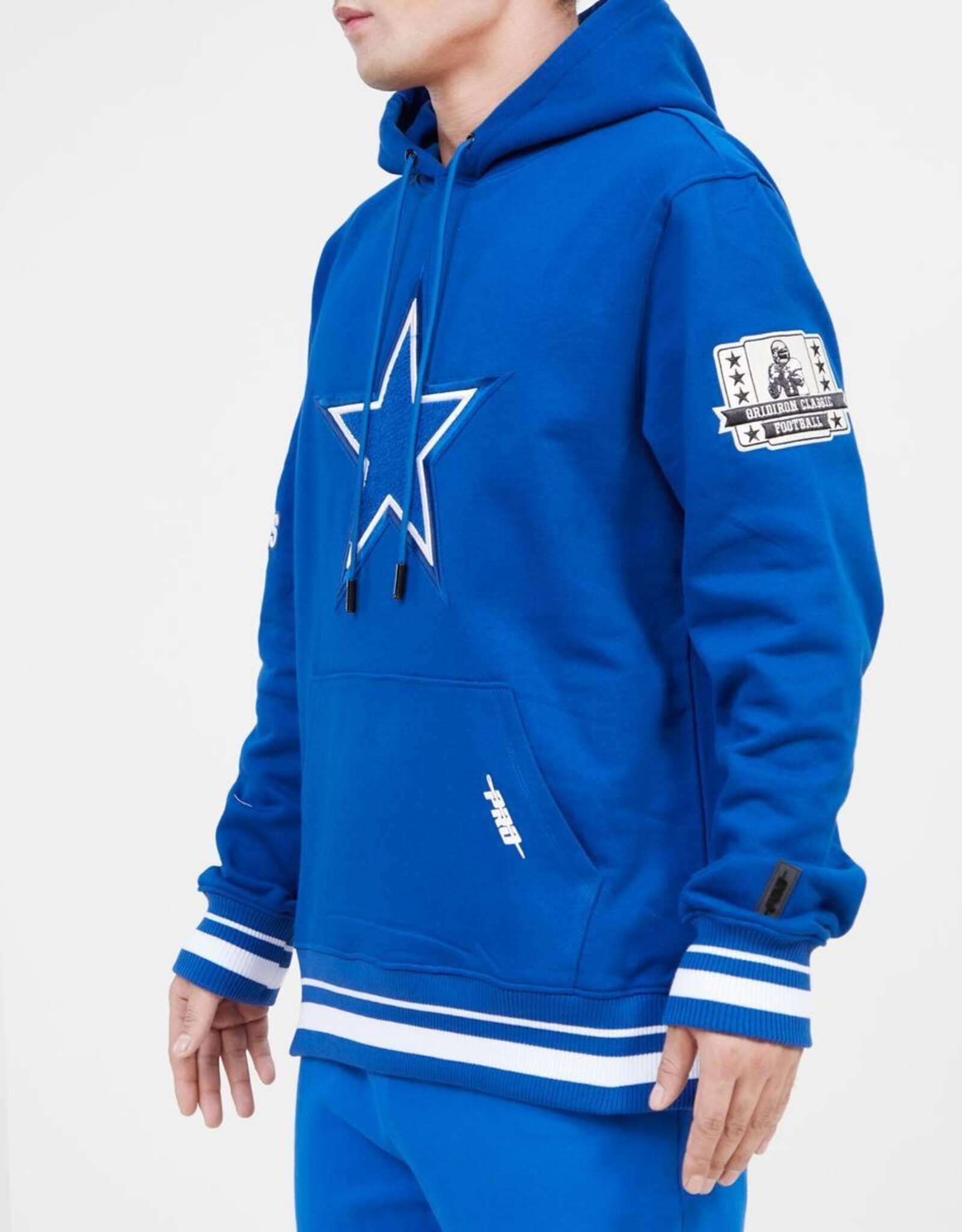 Pro Standard Dallas Cowboys Men's Retro Classic Fleece Pullover Hoodie - Blue