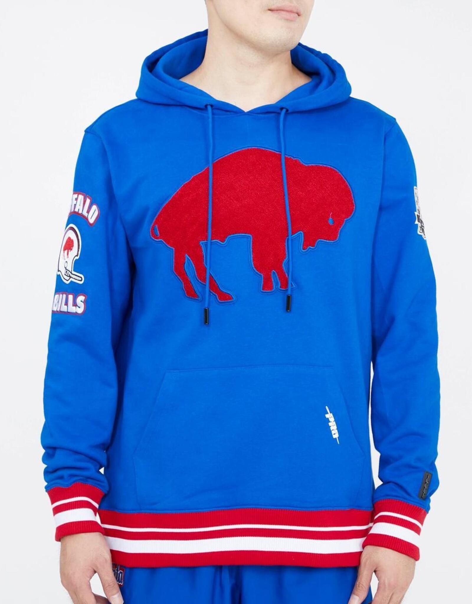 Pro Standard Buffalo Bills Men's Retro Classic Fleece Pullover Hoodie
