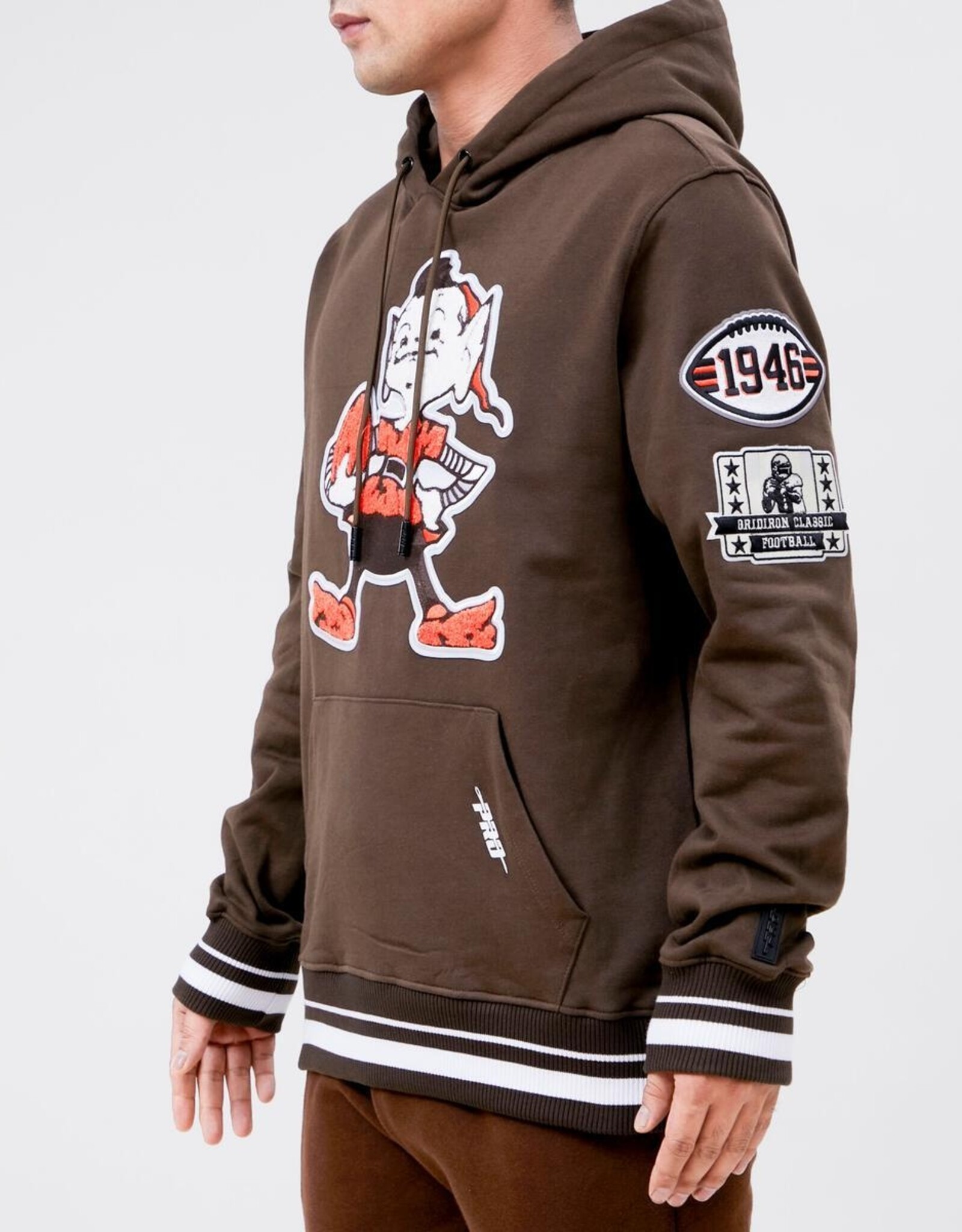 Pro Standard Cleveland Browns Men's Retro Classic Fleece Pullover Hoodie - Brown
