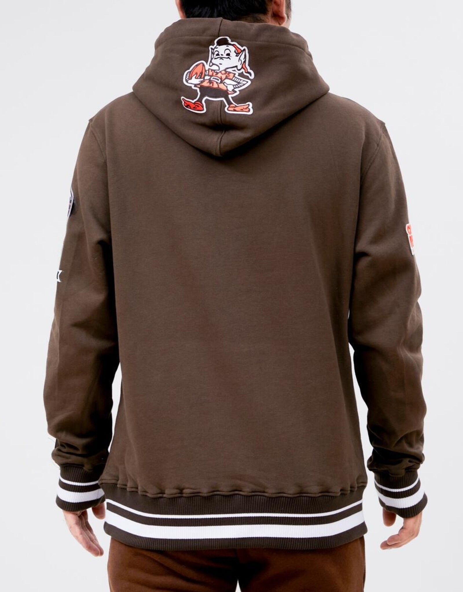 Pro Standard Cleveland Browns Men's Retro Classic Fleece Pullover Hoodie - Brown