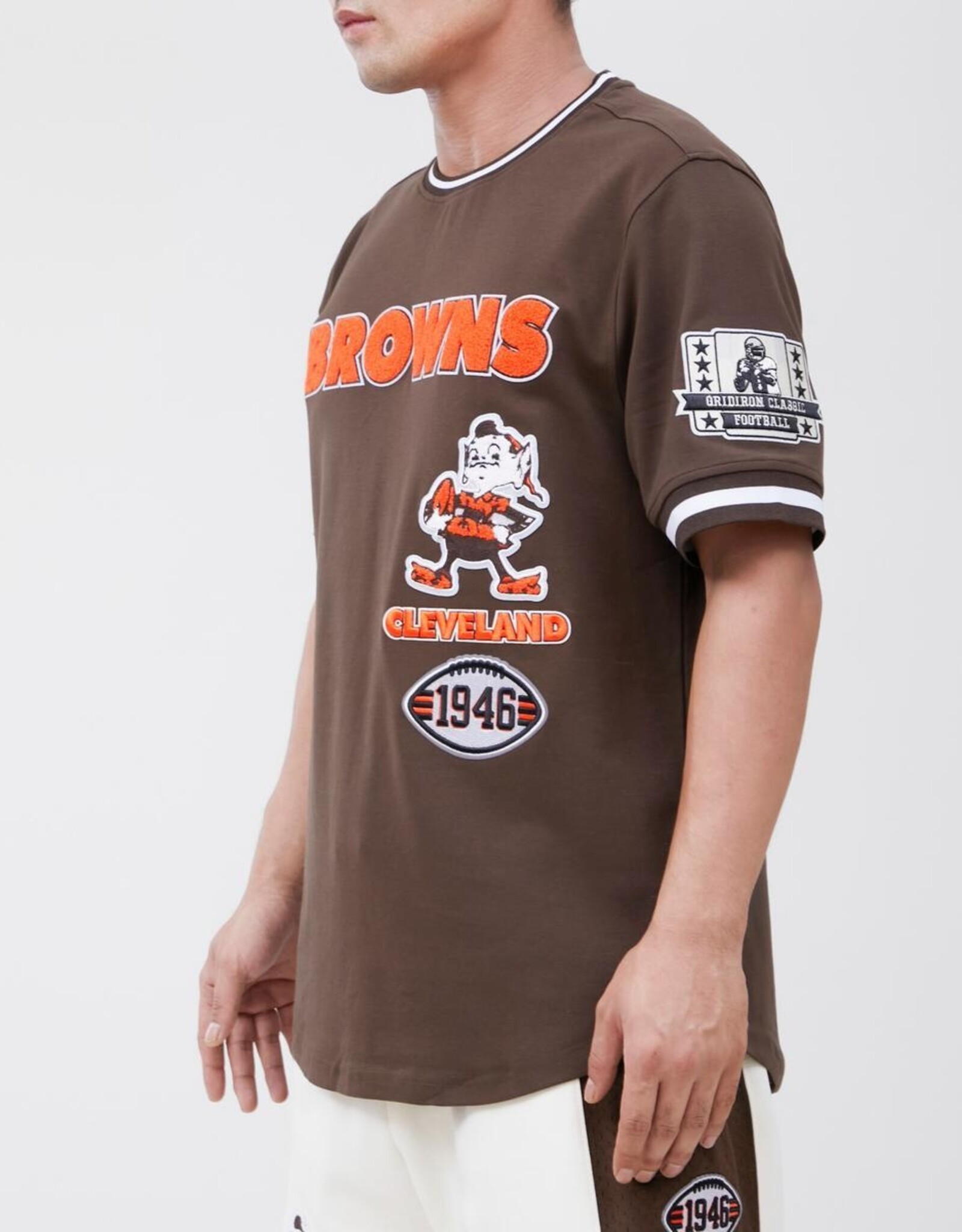 Pro Standard Cleveland Browns Men's Classic Retro Striped Short Sleeve Tee - Brown
