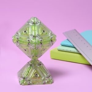 SPEKS Crystal Pyramid Geode Magnetic Set |