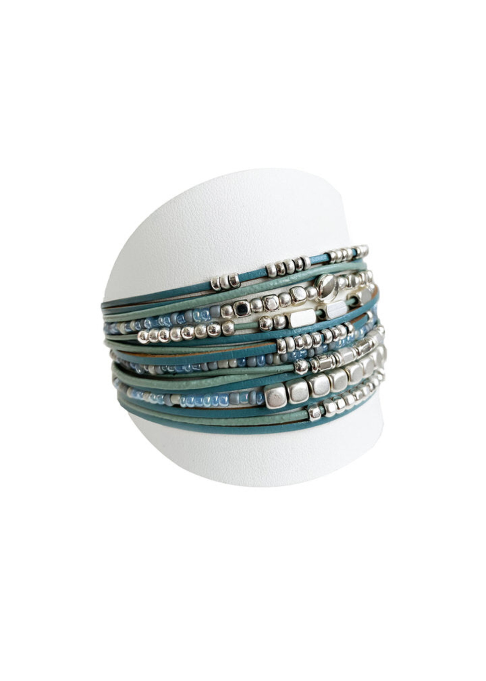 Caracol Multistrand Bracelet in Leather w/Metal & Glass