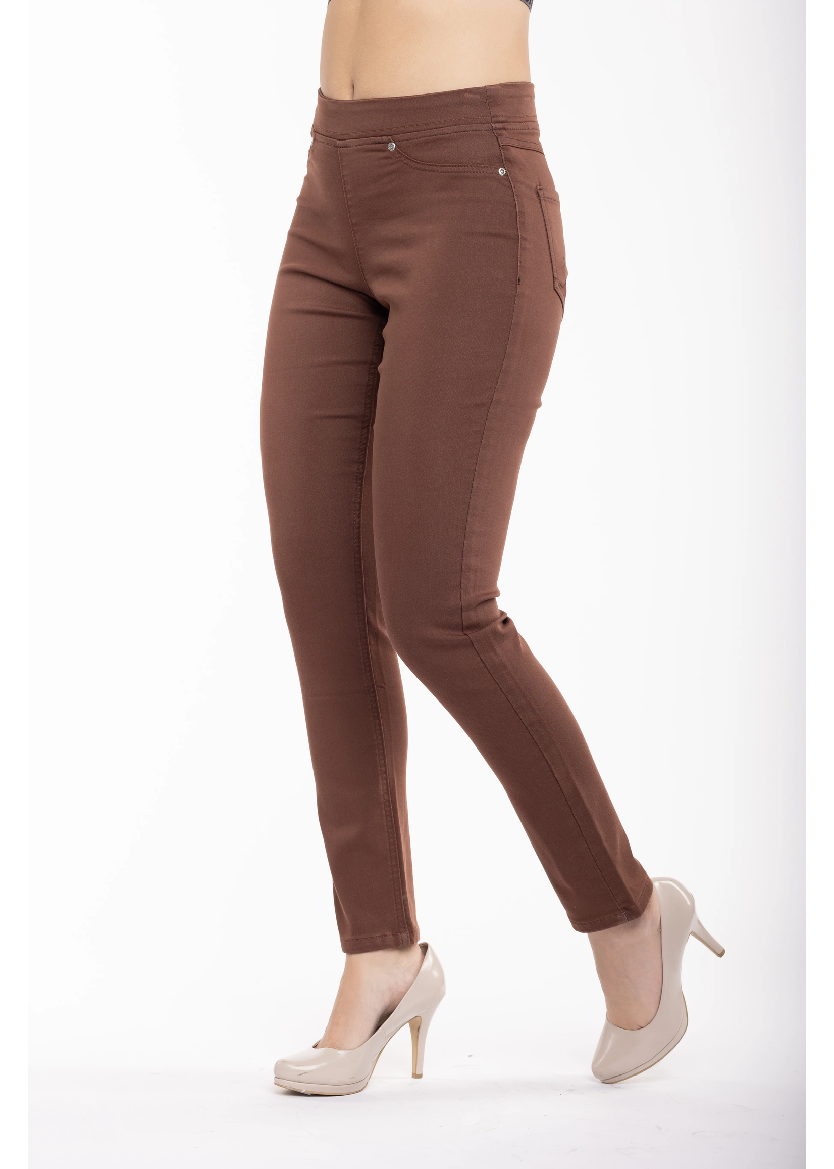 Carreli Jeans®  Angela Capri with Scallop finish