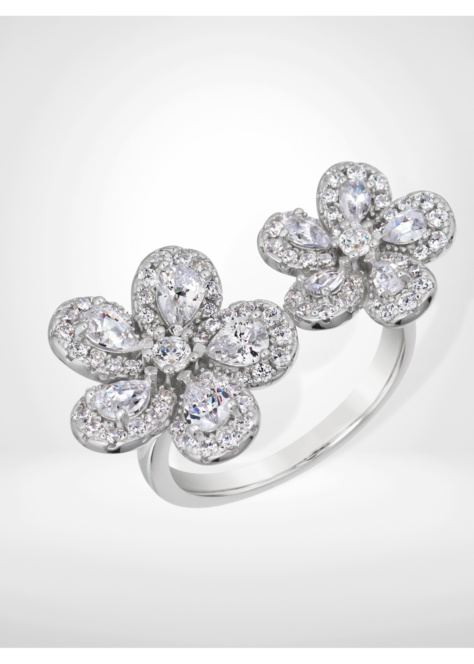 Anna Zuckerman Luxury AZL Kate 29 Flower Ring