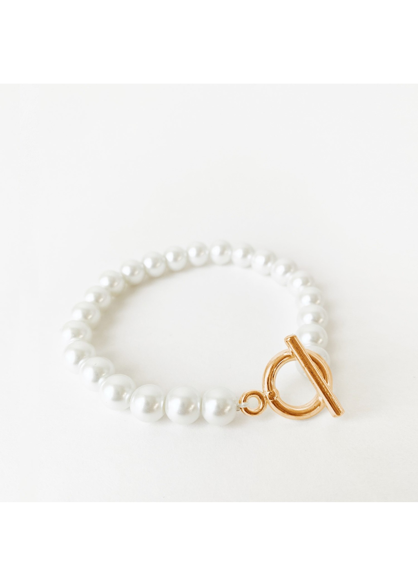 Caracol Gold Faux Pearls Bracelet W/ Toggle Closure