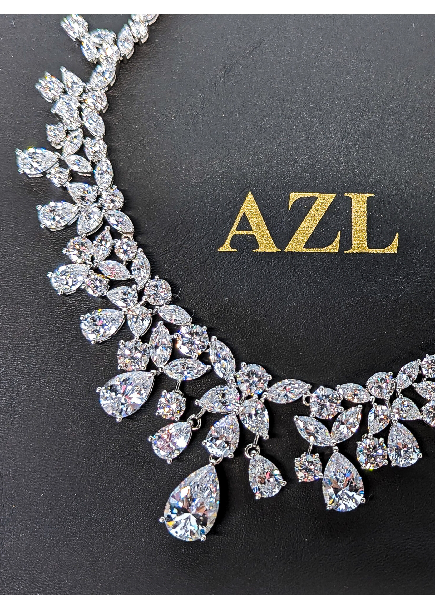Anna Zuckerman Luxury AZL Elizabeth 36 Diamond White Necklace