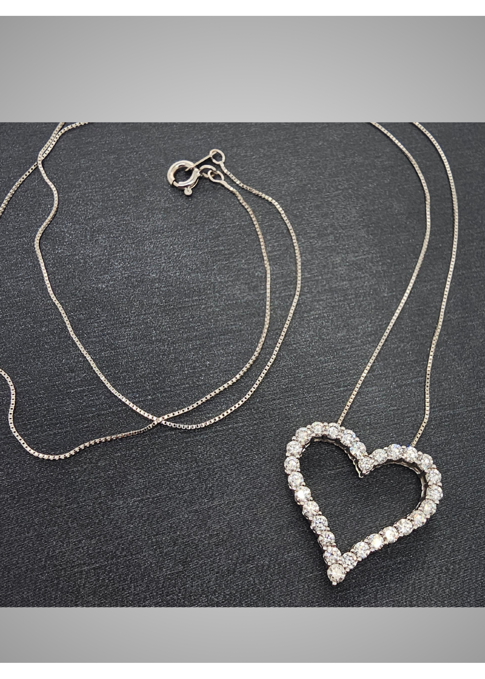 Vintage Vintage LD Heart with 20" Box 14kw 1ctw