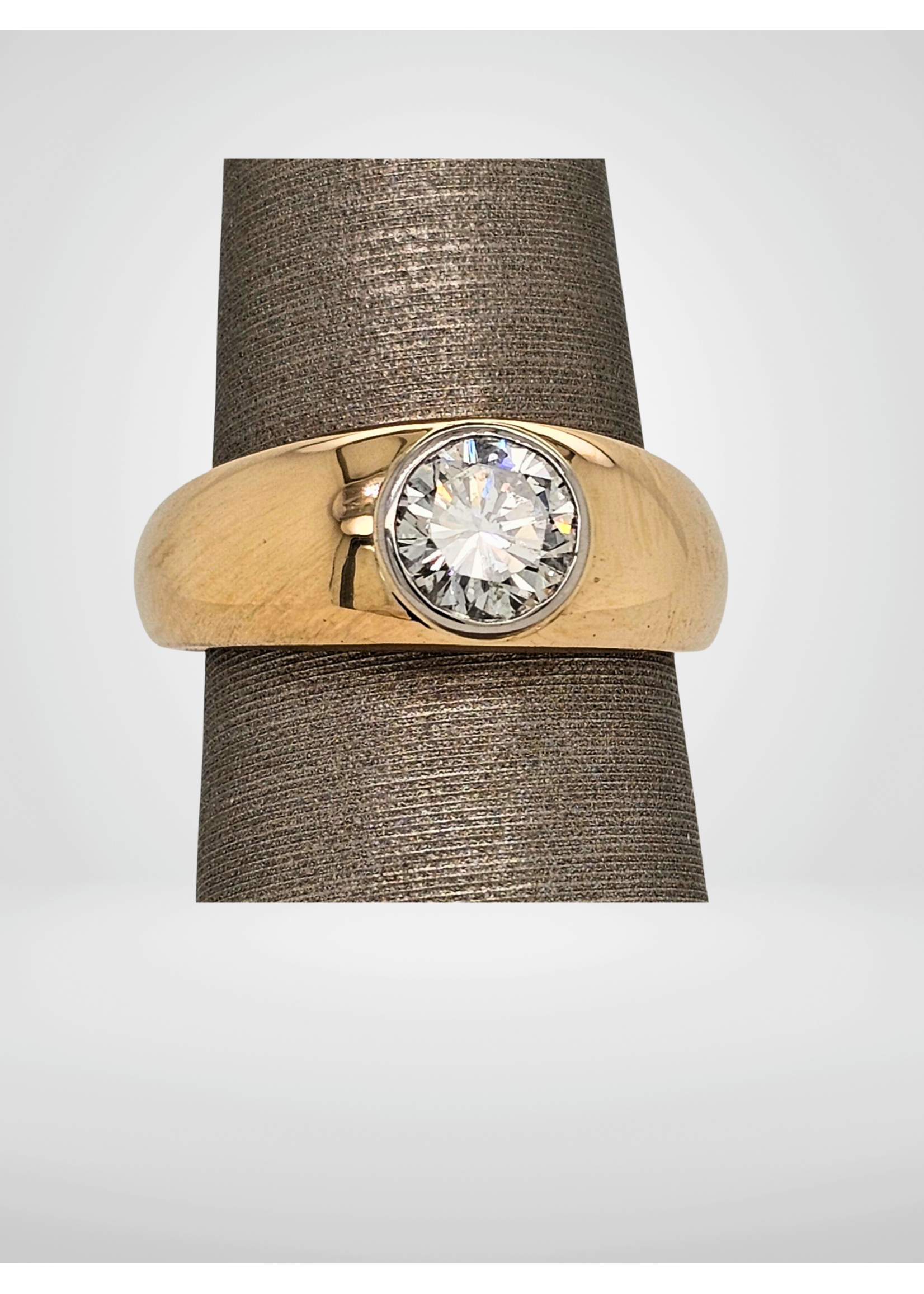 Vintage Vintage Solitaire Platinum Bezel Set Diamond 14ky Size 8