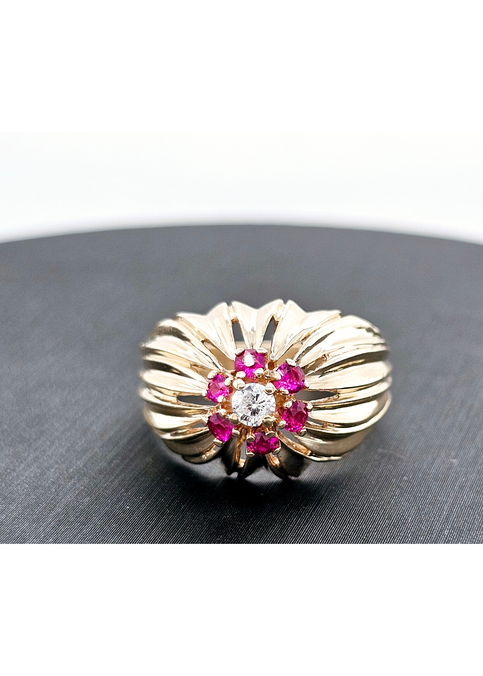 Vintage Vintage Custom Ruby Cluster Starburst Design 14ky SZ8