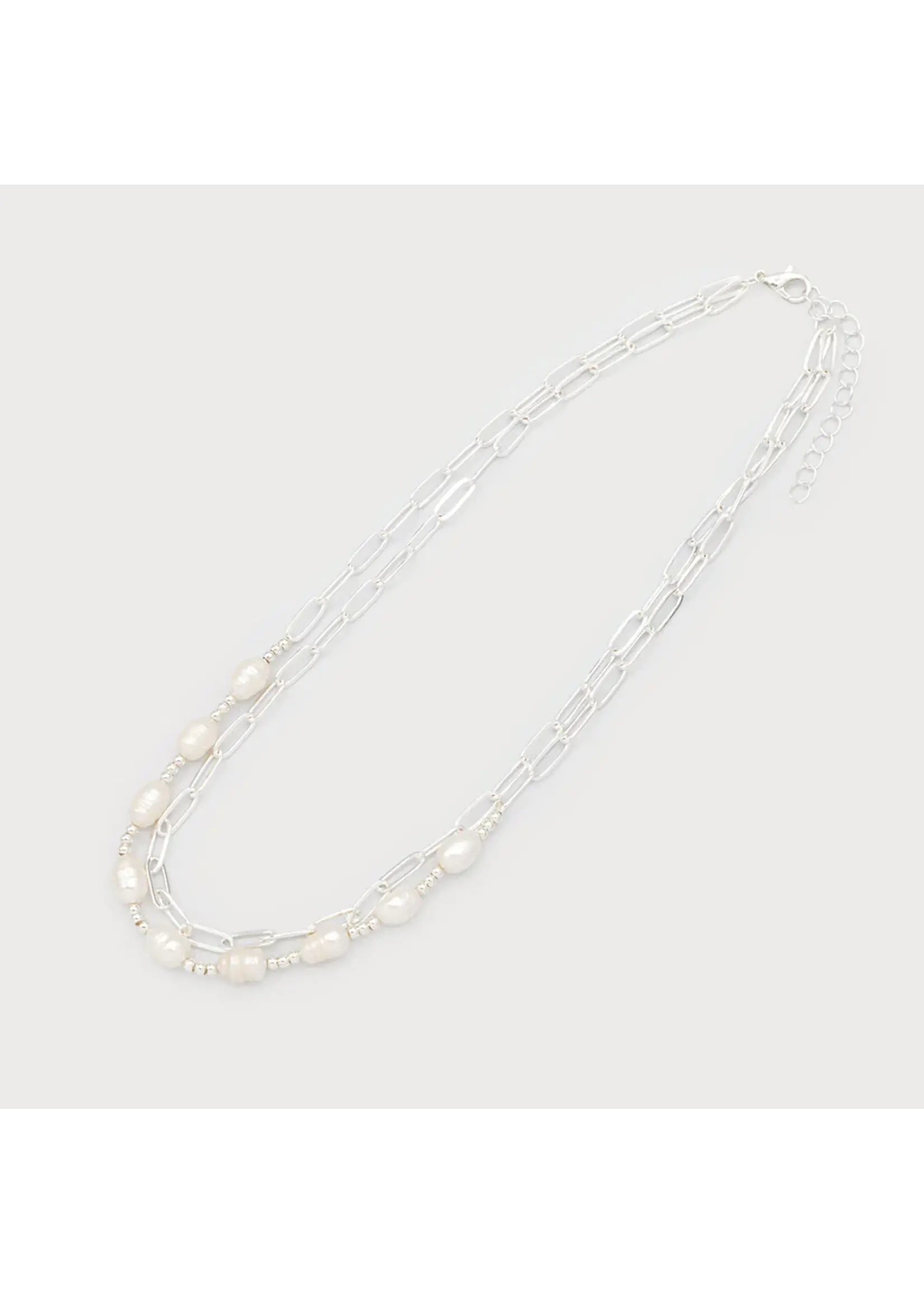 Caracol Muli-chain Necklace w/pearls