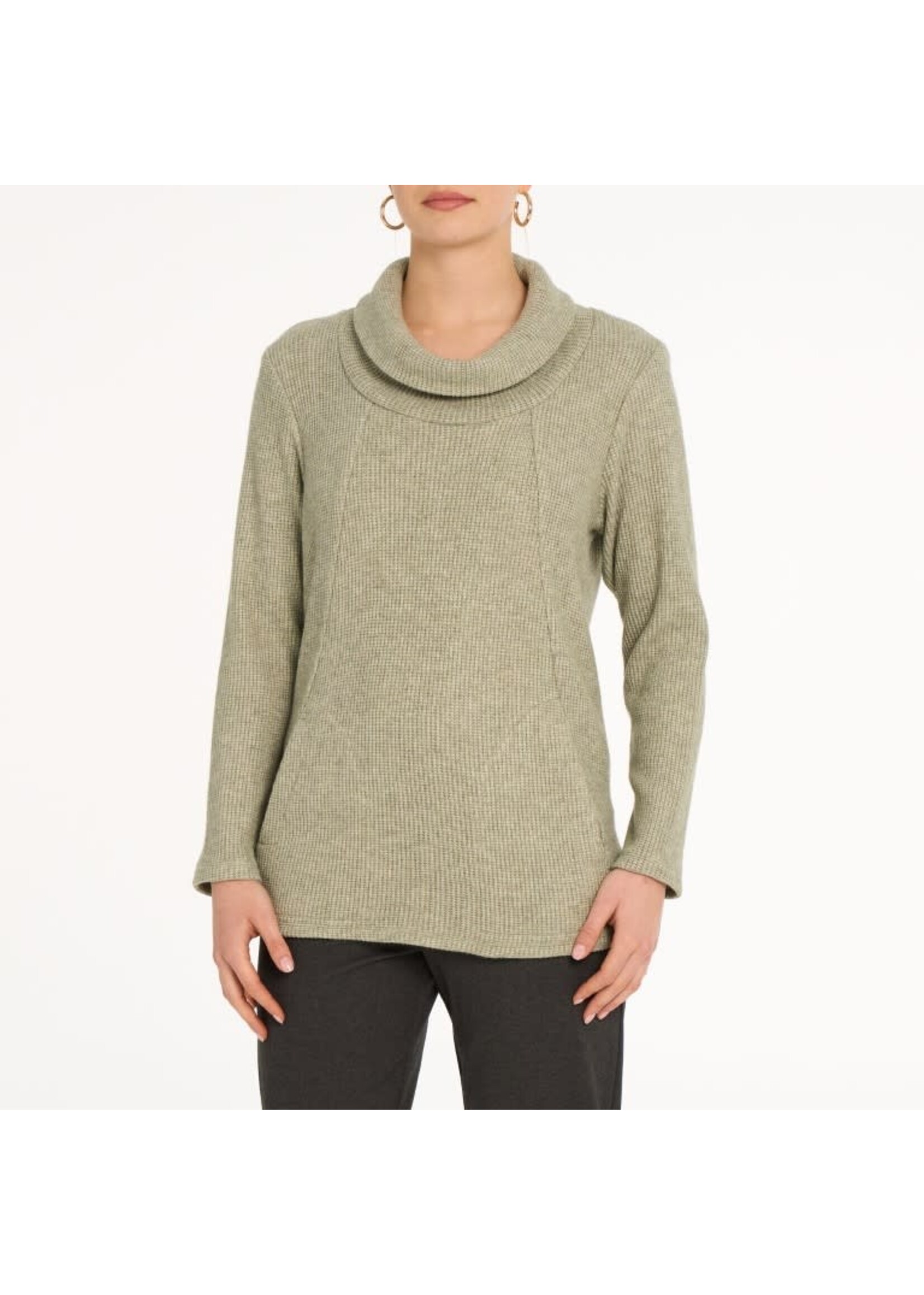 Moffi Long Sleeve Turtle Neck Top