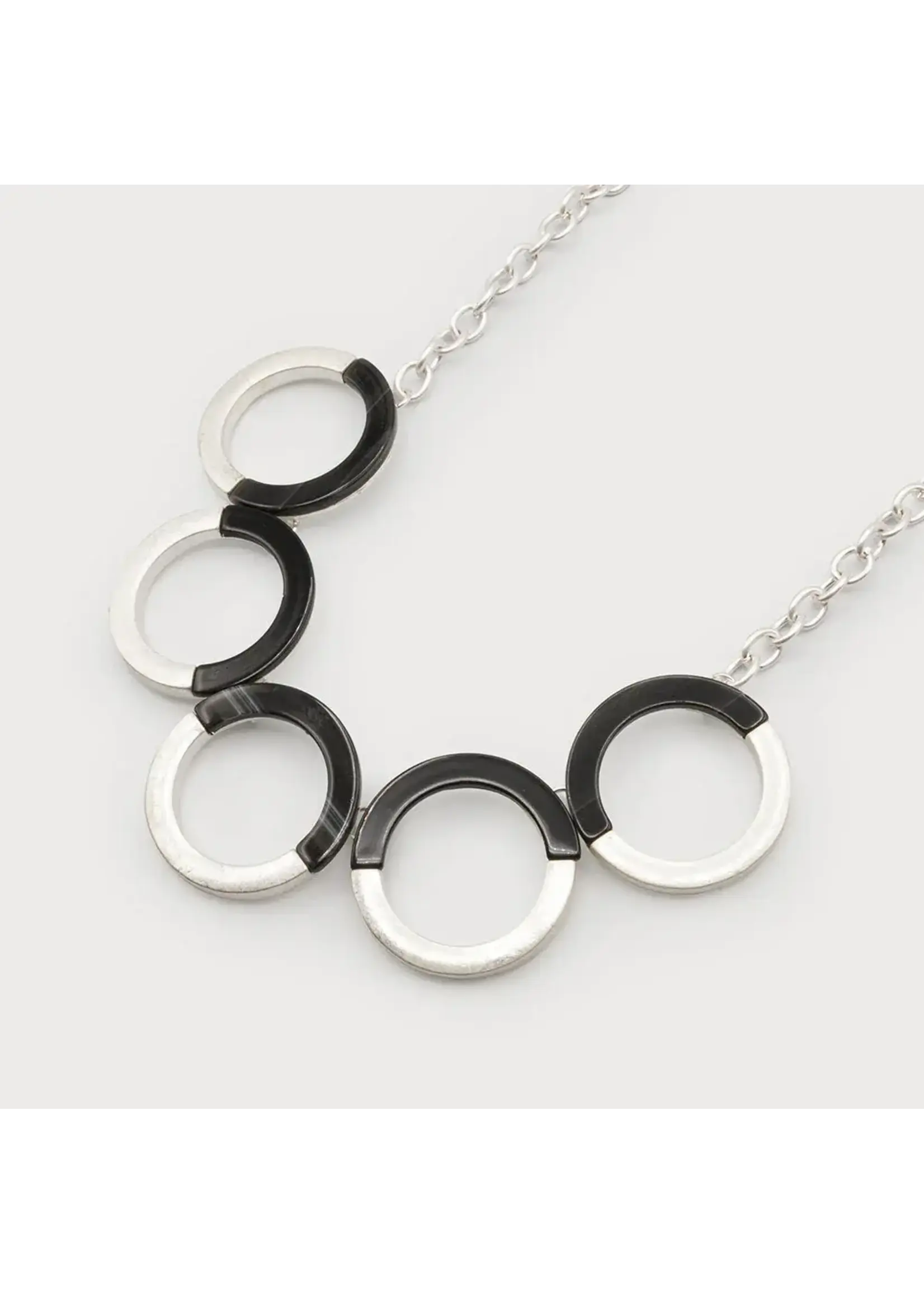 Caracol Caracol Multi Ring Necklace