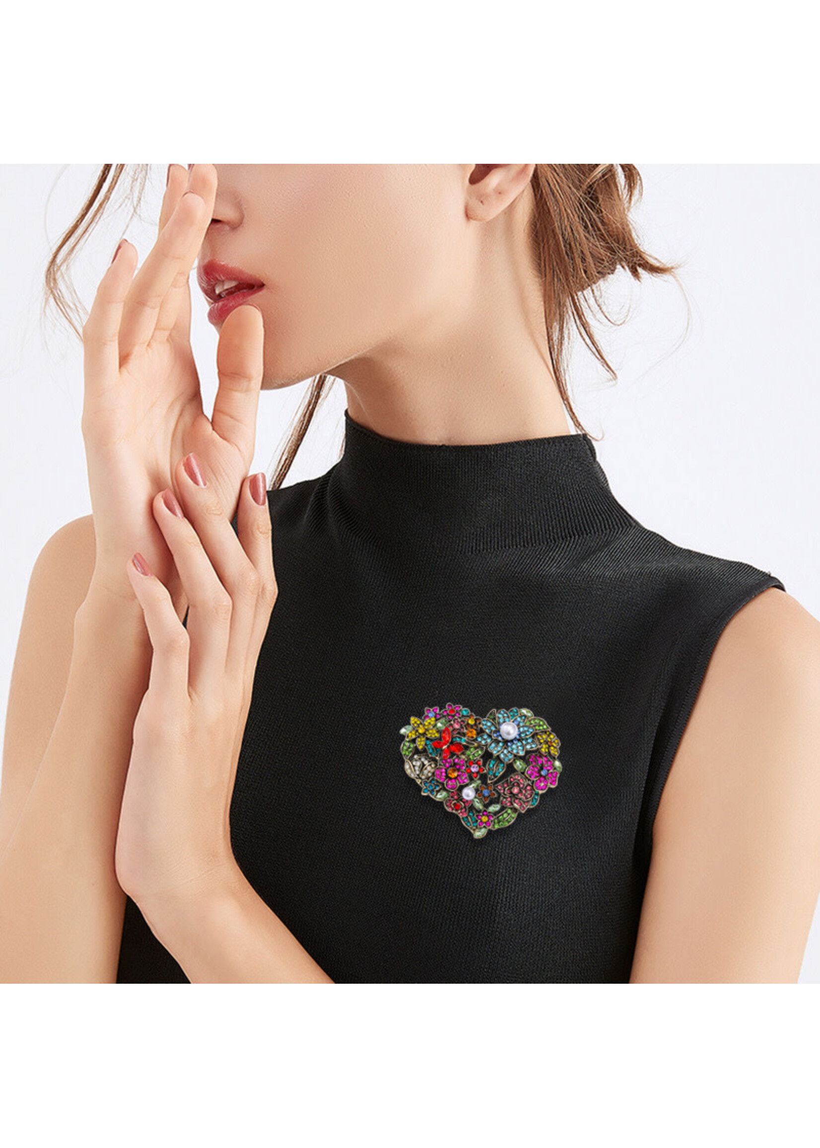 Large Vintage Inspired Heart Brooch