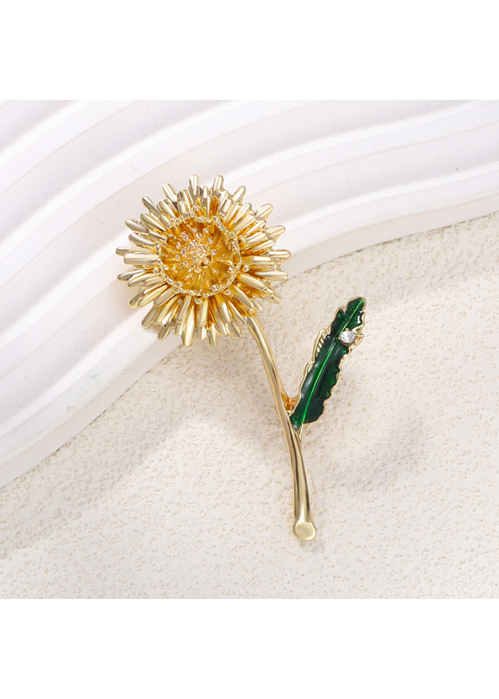 Shining Gold Tone Dandelion Brooch