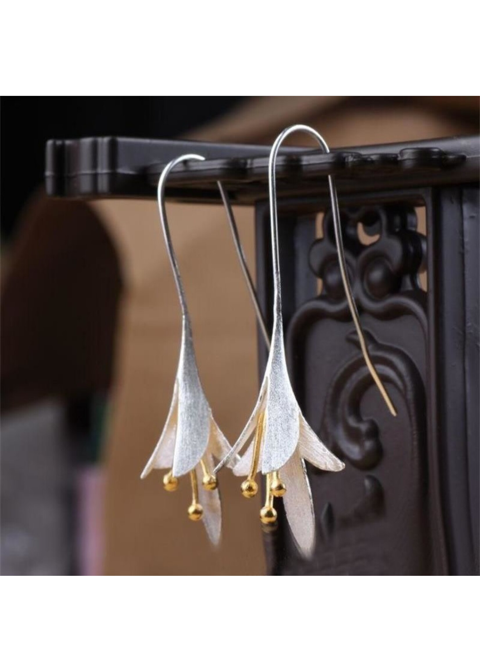 Lily Shaped Earrings on Hook