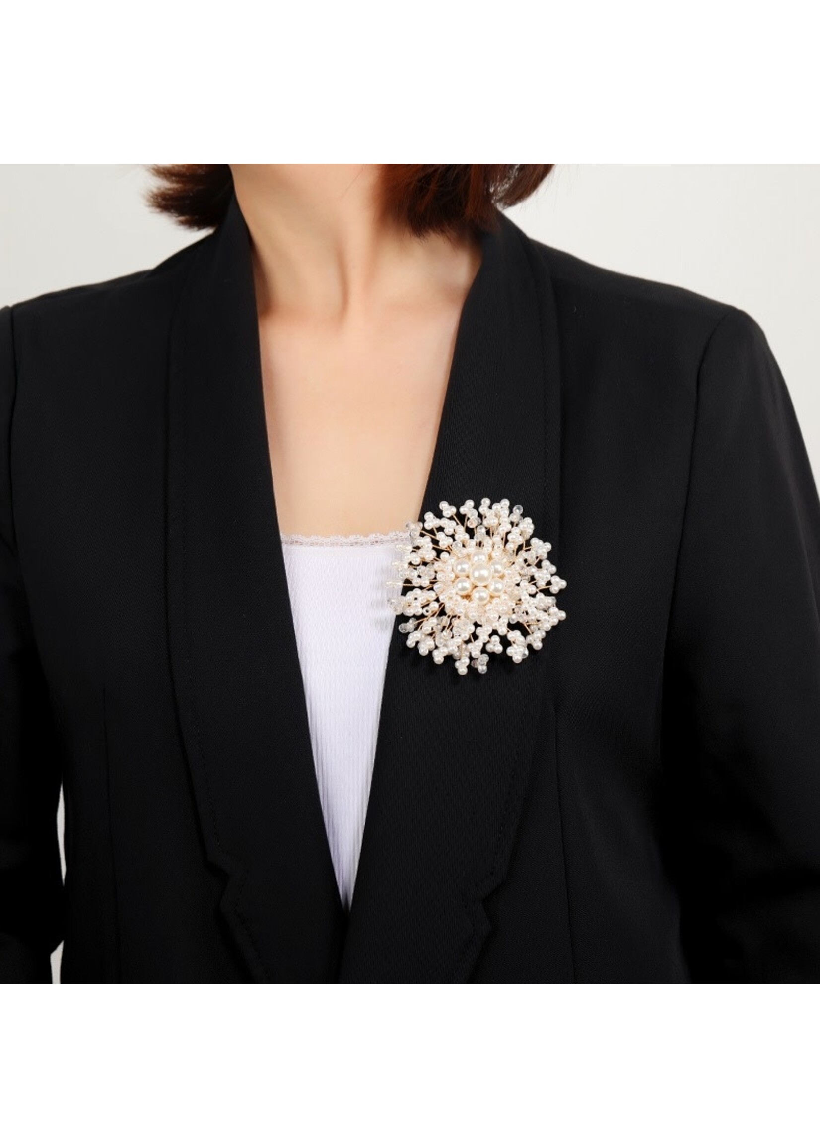 Delicate Pearl Handmade Wire Brooch