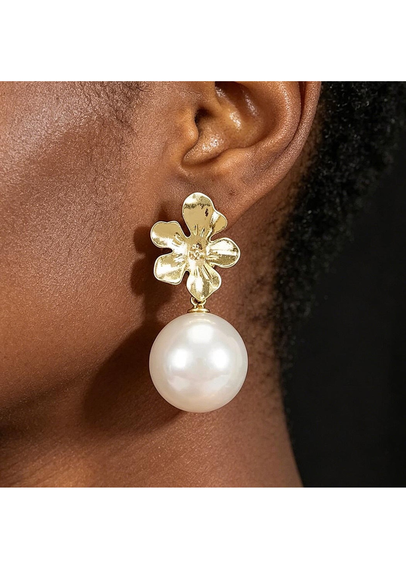 Flower & Pearl Drop Earrings