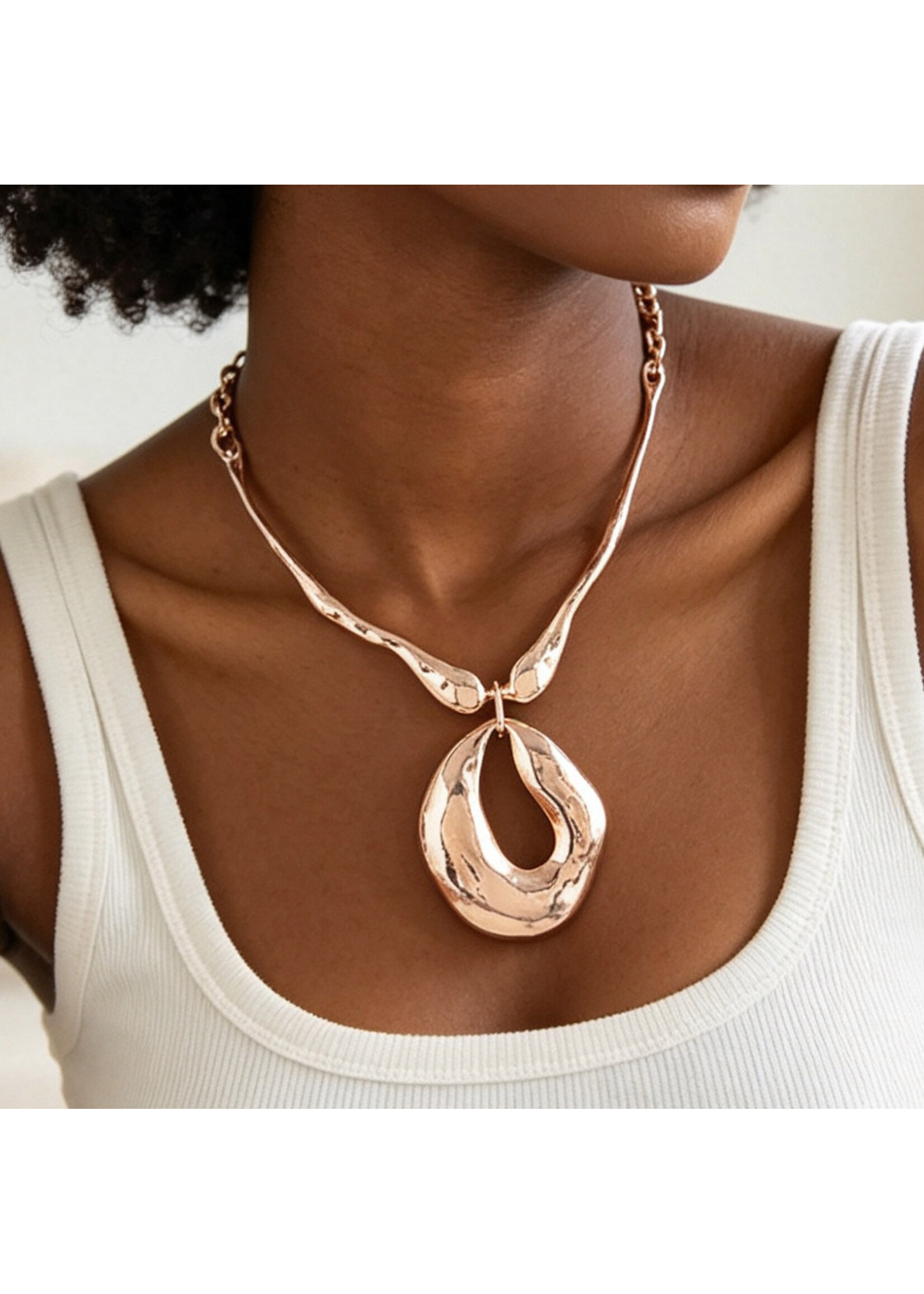 Hammered Ripple Pendant Necklace