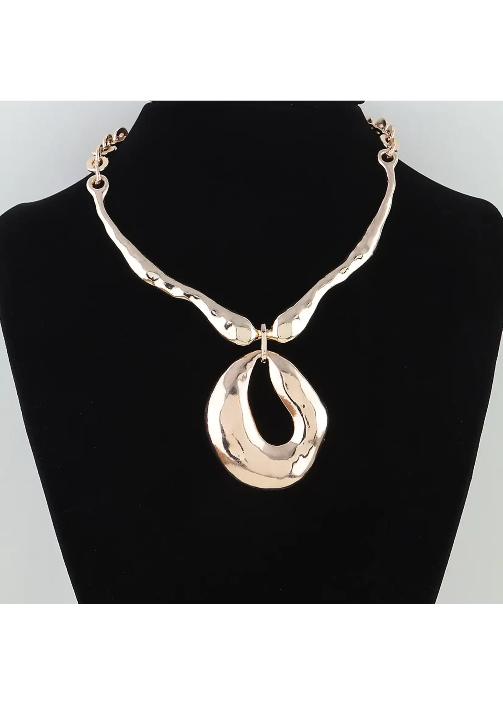 Hammered Ripple Pendant Necklace