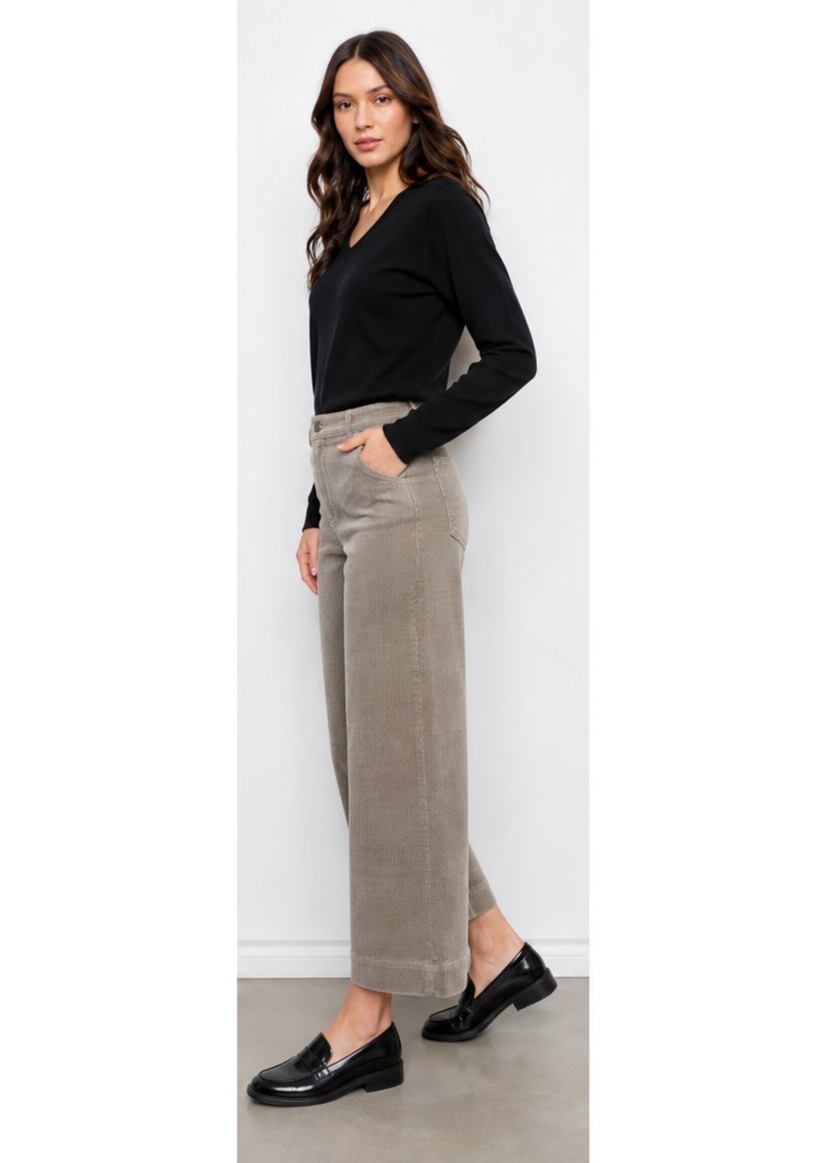 Charlie B Charlie B Cropped Wide Leg Corduroy Pants