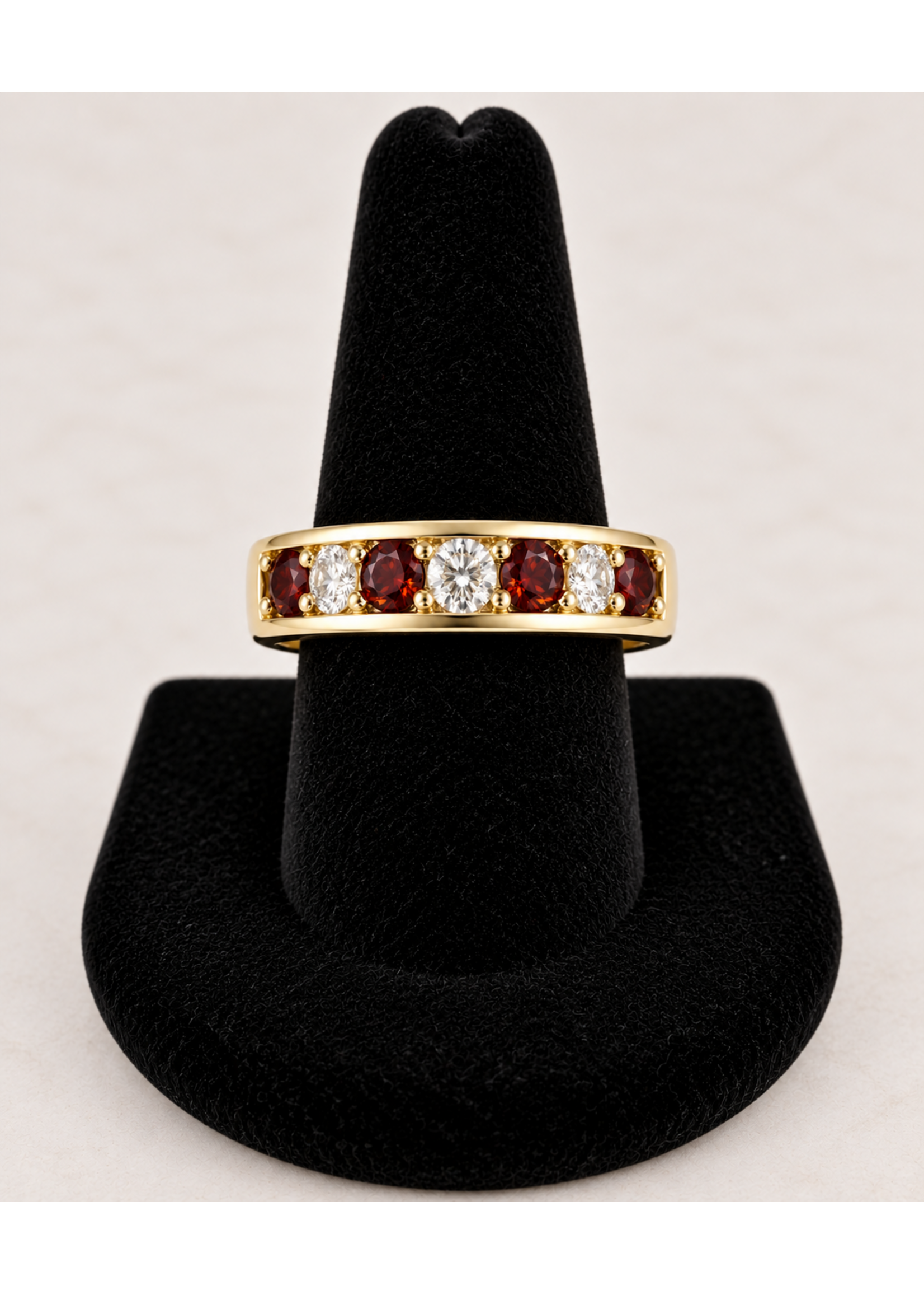 Vintage 10ky Garnet Birthstone Ring size 6.5 MSRP $500