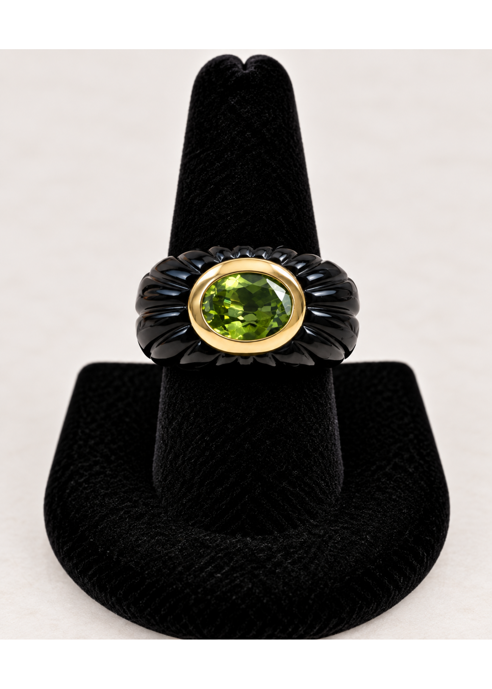 Black Onyx 14ky Bezel Oval Peridot size 7 MSRP $1200