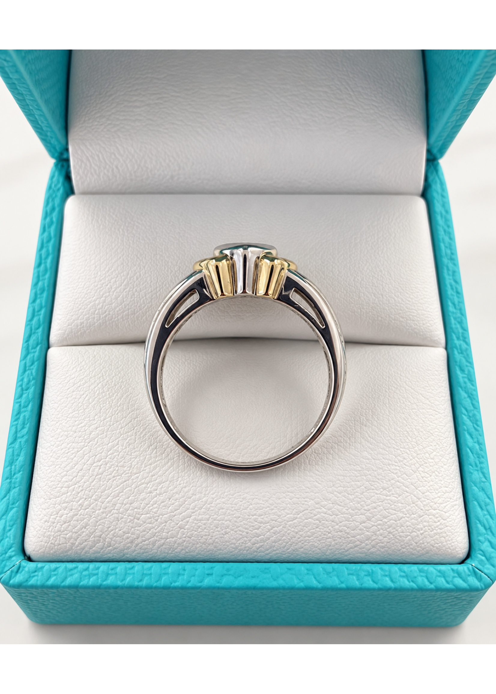 Vintage 10k Two Tone Quad Princess Diamond Ring size 7