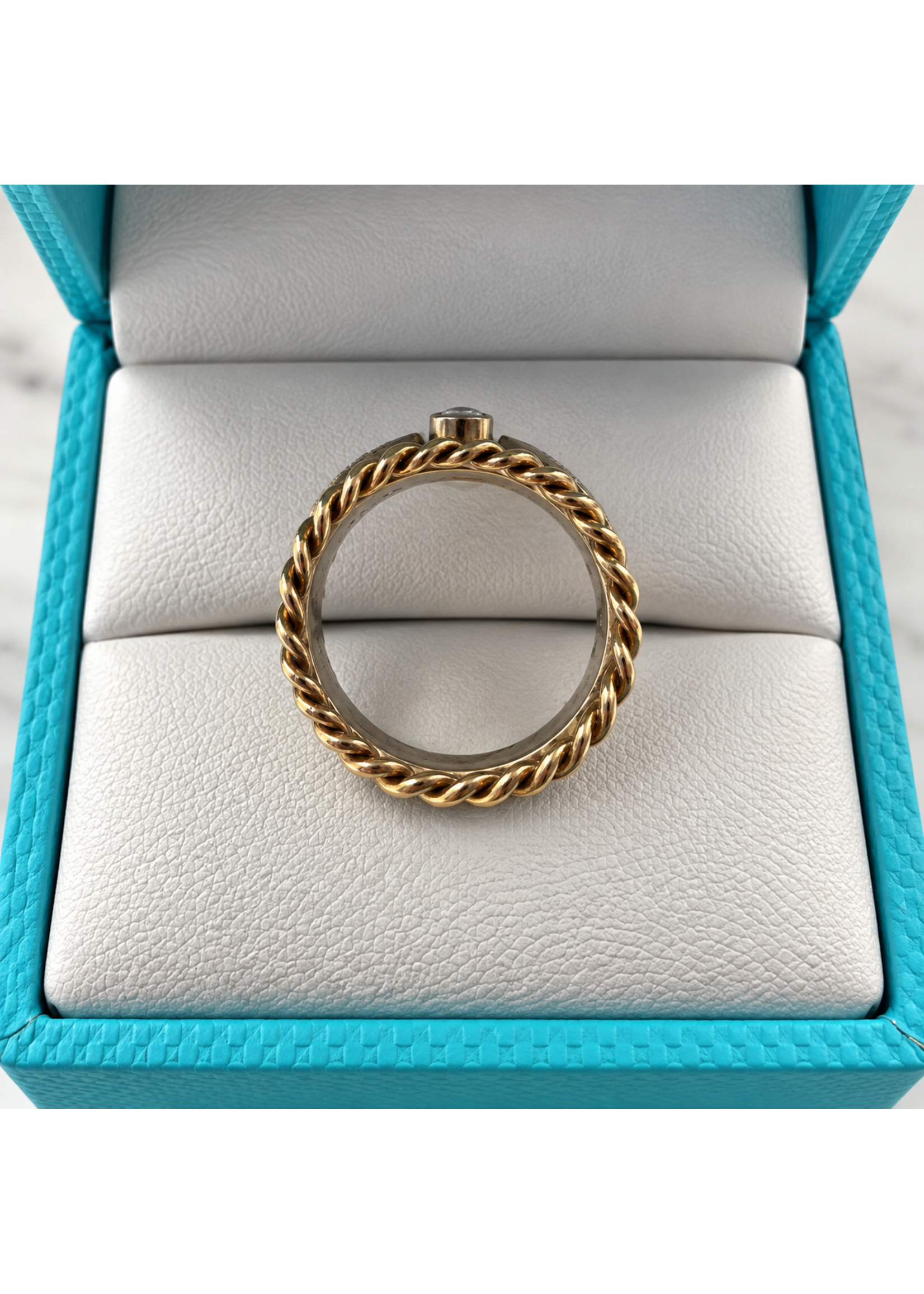 Vintage 14ky Two-Tone Diam. Band Twisted Edge size 5 MSRP $2800