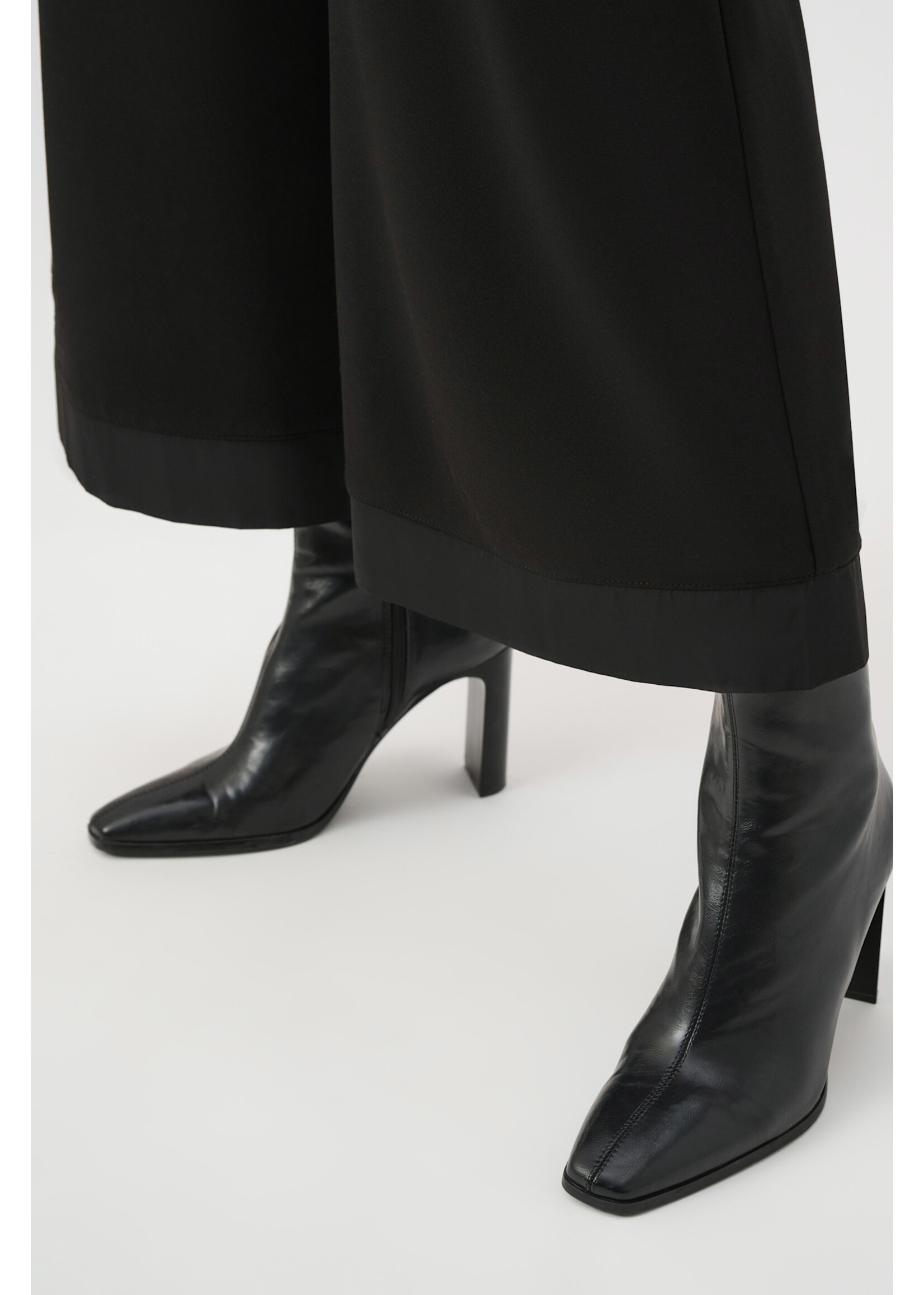 Joseph Ribkoff Joseph Ribkoff Wide Leg Pull On Pants