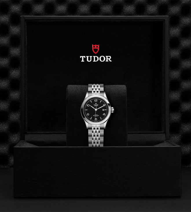 Tudor TUDOR 1926  28 mm steel case, Black dial