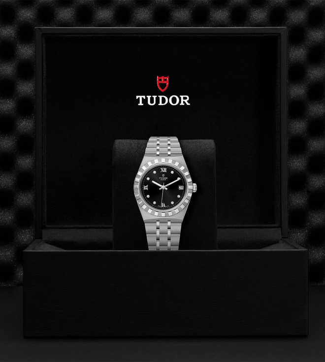 Tudor TUDOR Royal  34 mm steel case, Diamond-set dial