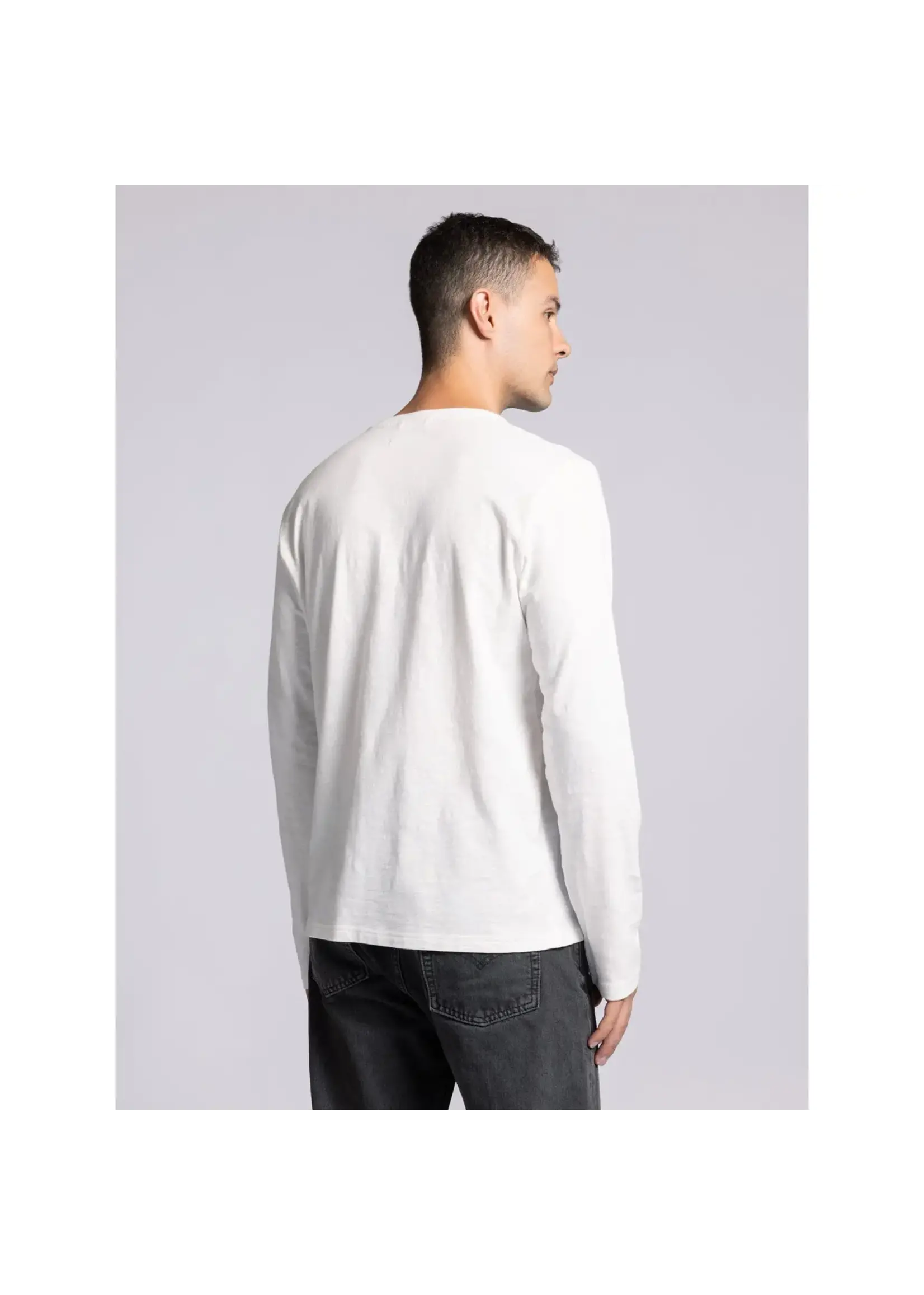 Earle Top