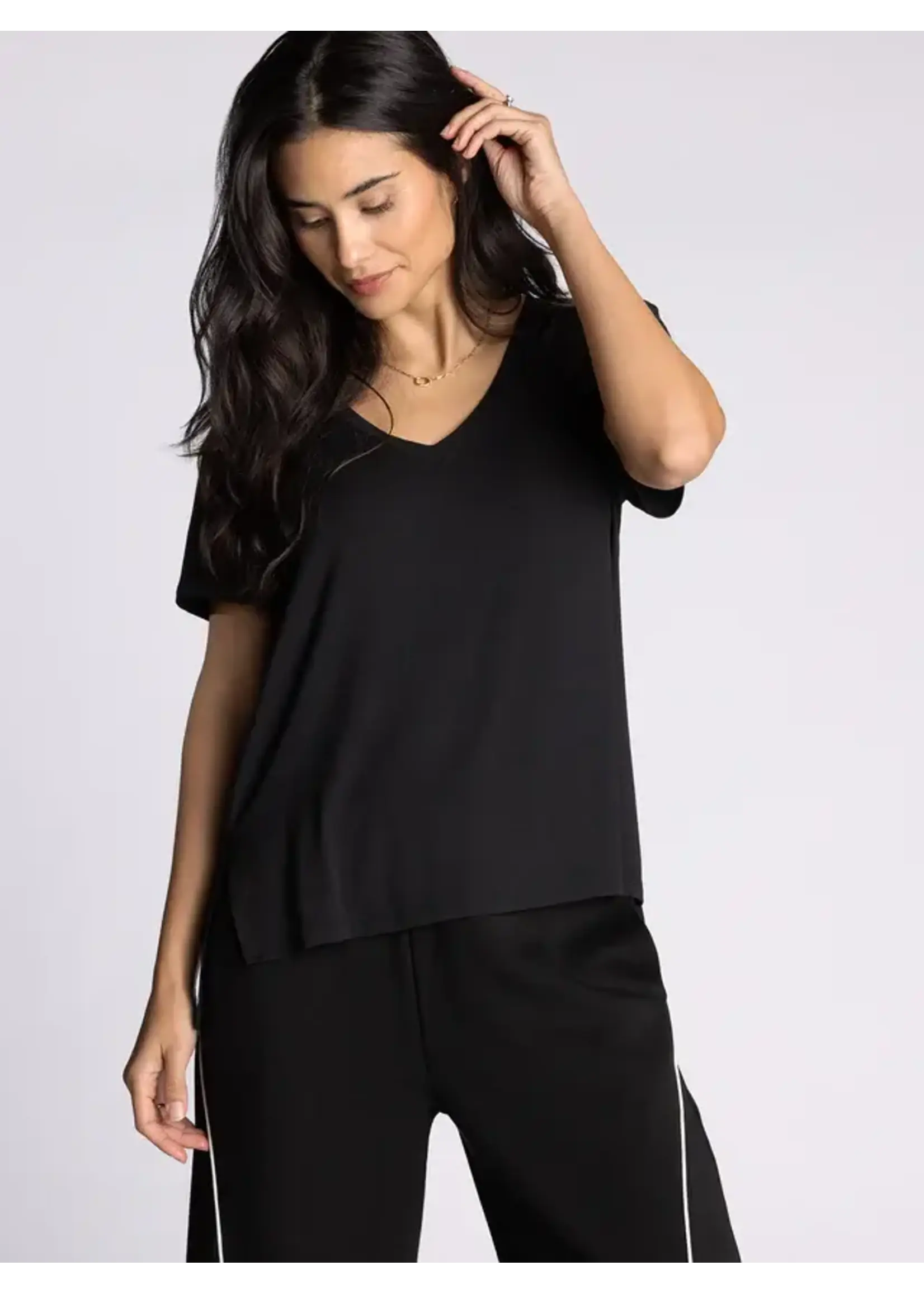 Ananya Tee